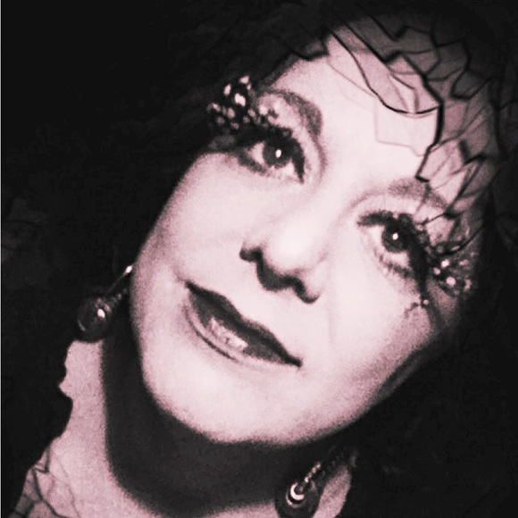 Meet your Posher, Janice - Picture 10 of 16